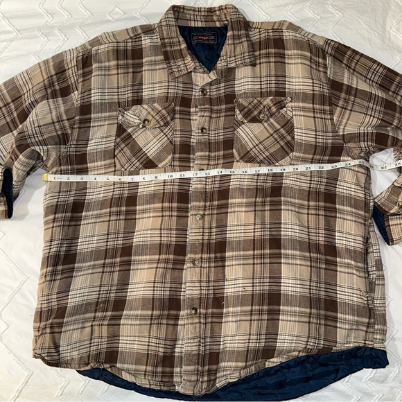 Wrangler | Quilted Lined Flannel Plaid Shirt Jacket Shacket Distressed Button Up - Picture 12 of 15